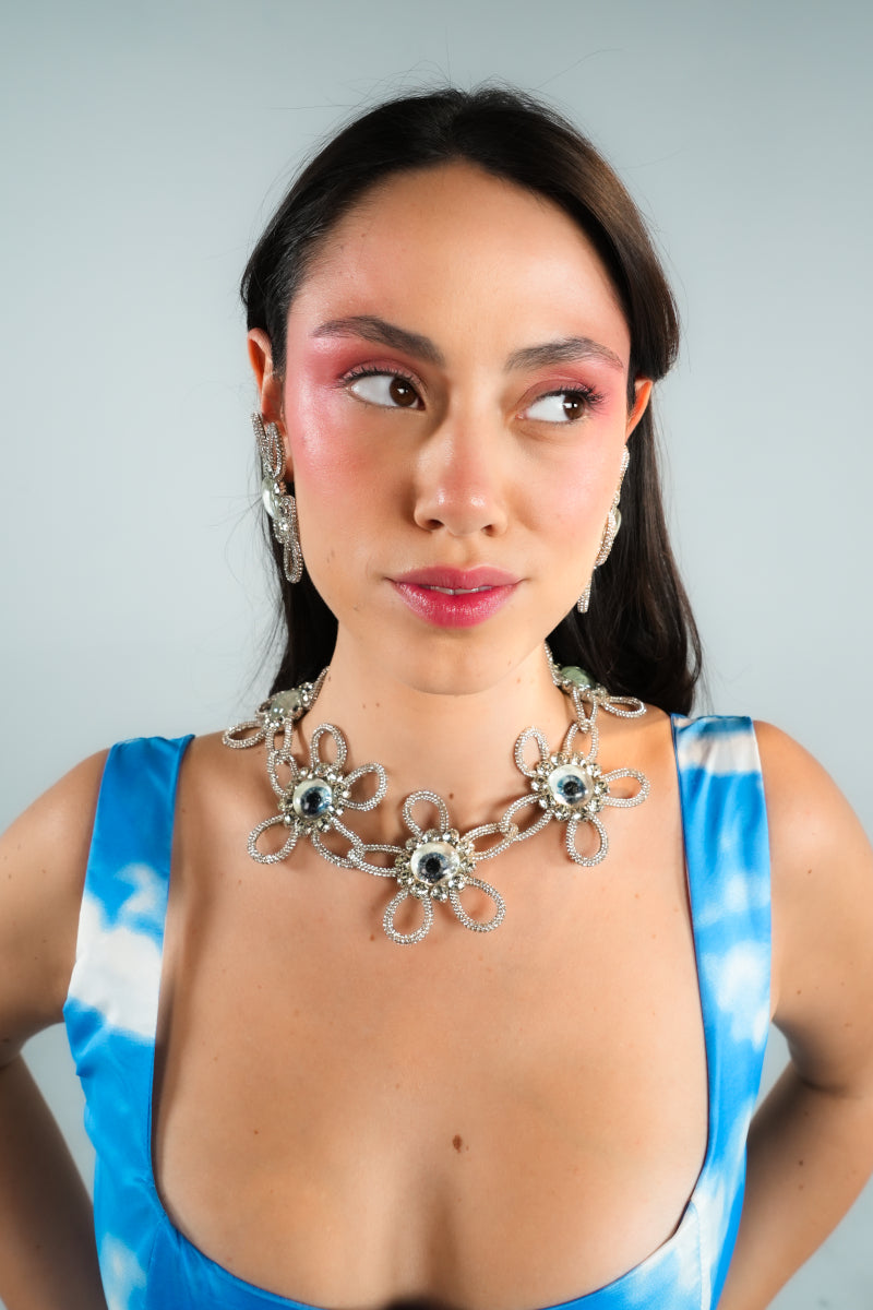 The Silver Flower Necklace